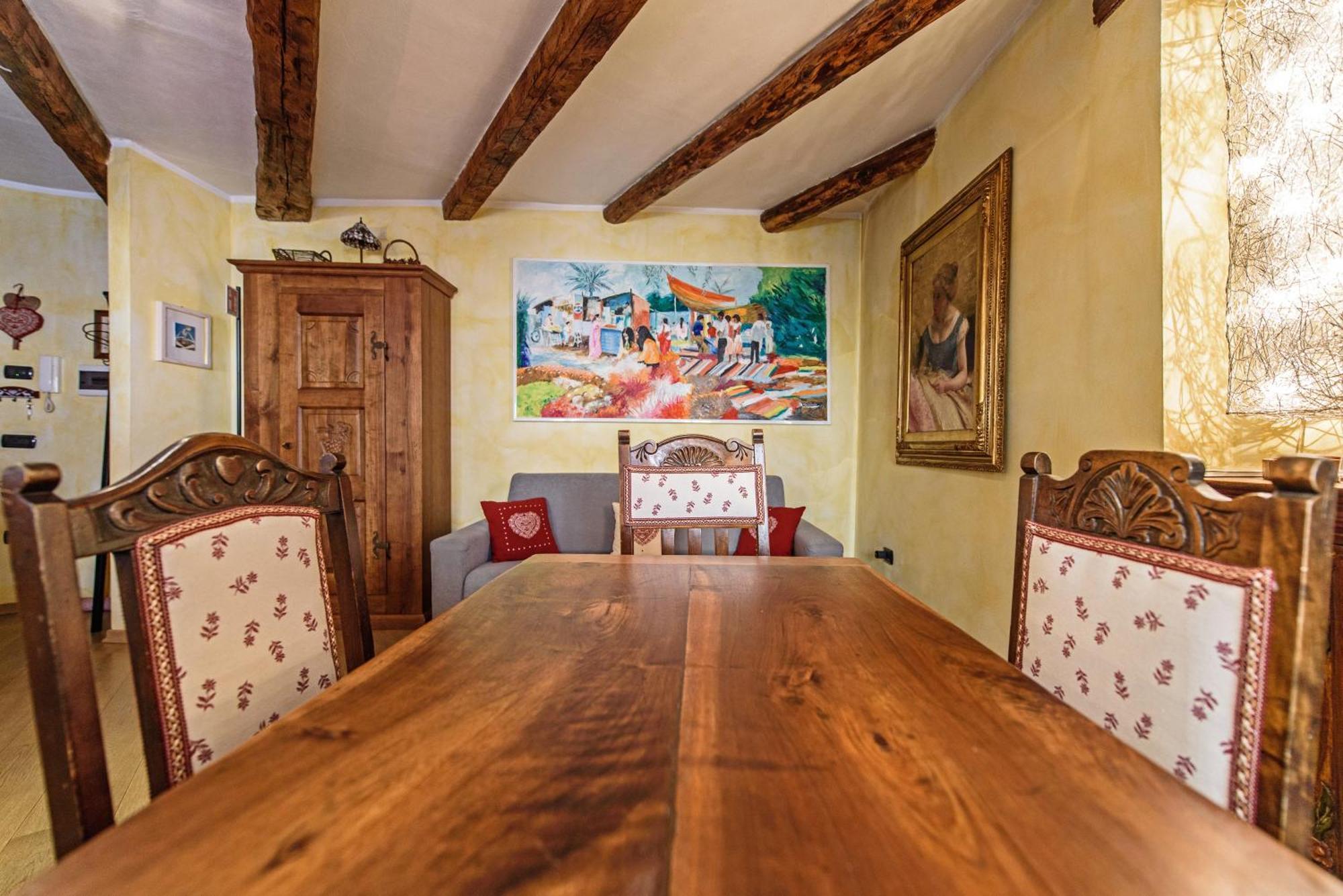 Joile Maison - In The Heart Of Apartment Aosta